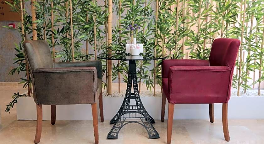 HOTEL PARIS PRESTIGE    