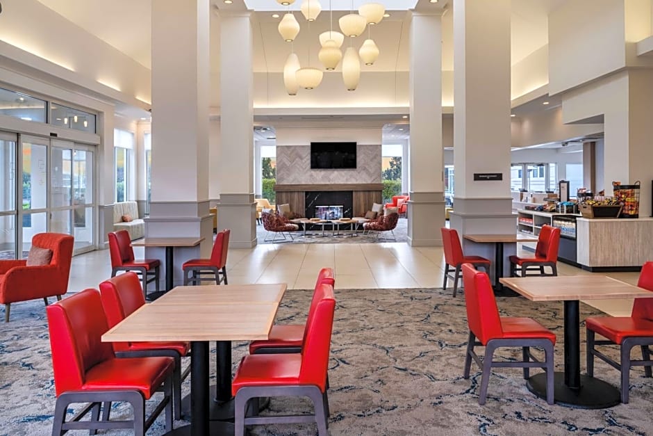 Hilton Garden Inn Bakersfield