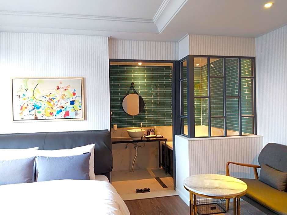 Brown Dot Hotel Gyeongju