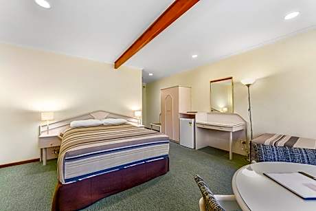 Queen Studio - Disability Access