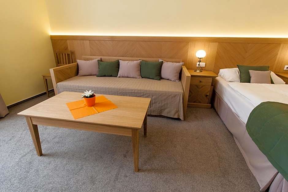 Karlova 25 Apartments