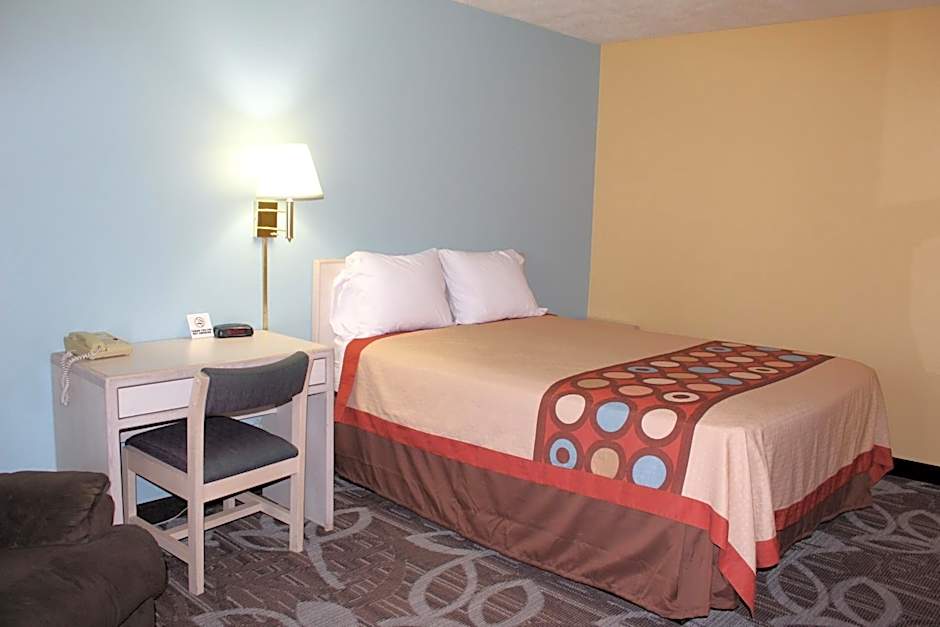 Super 8 by Wyndham Nephi