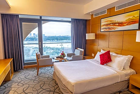 Deluxe Double Room with River View