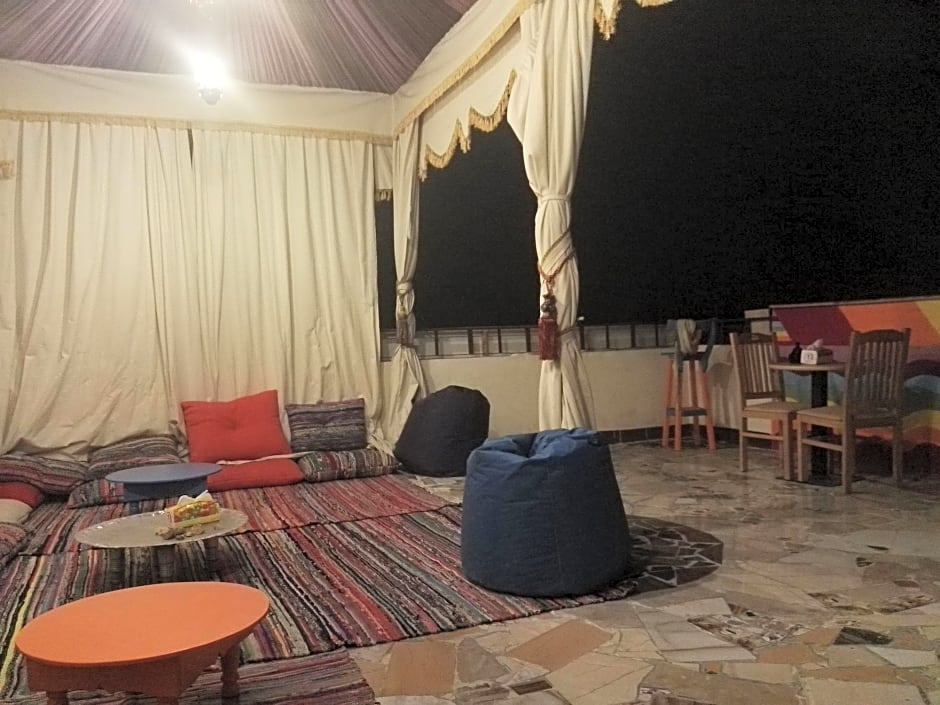 Atlantis Pyramids Inn