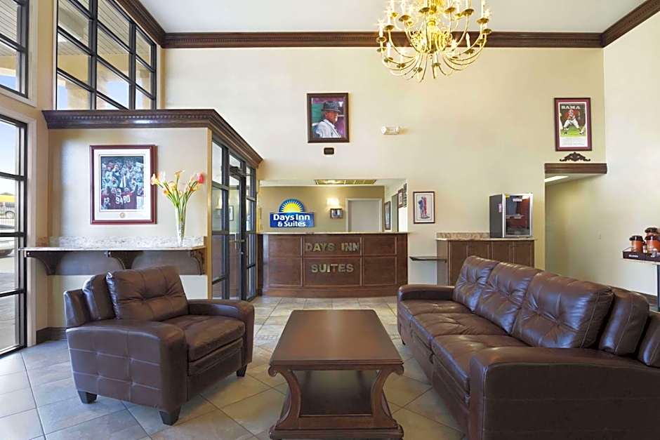 Days Inn & Suites by Wyndham Tuscaloosa - Univ. of Alabama