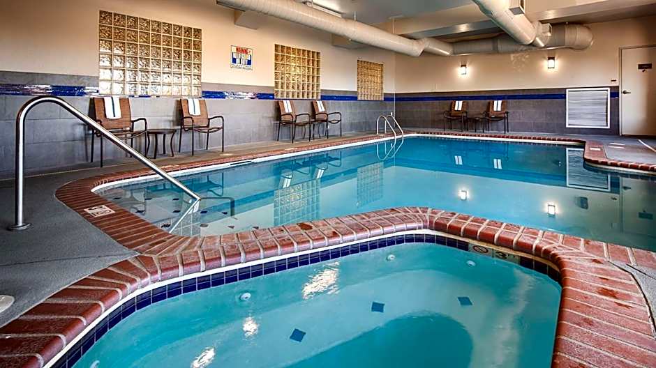 Best Western Plus Gateway Inn & Suites