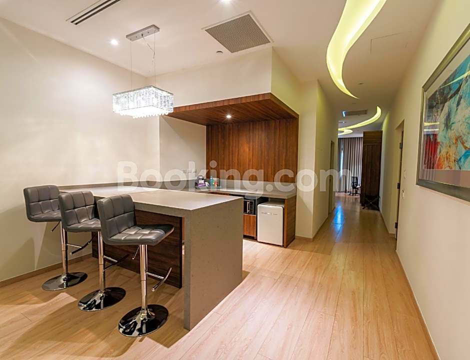 HS HOTSSON Hotel Irapuato