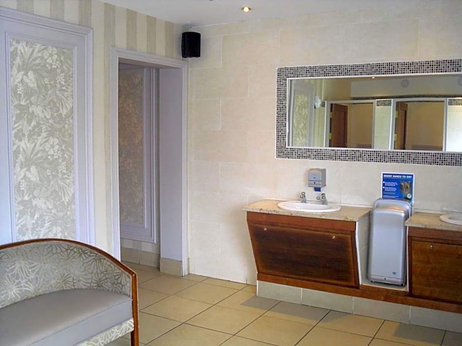 The Horse and Hound Hotel