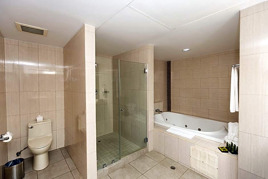 Victoria Hotel and Suites Panama