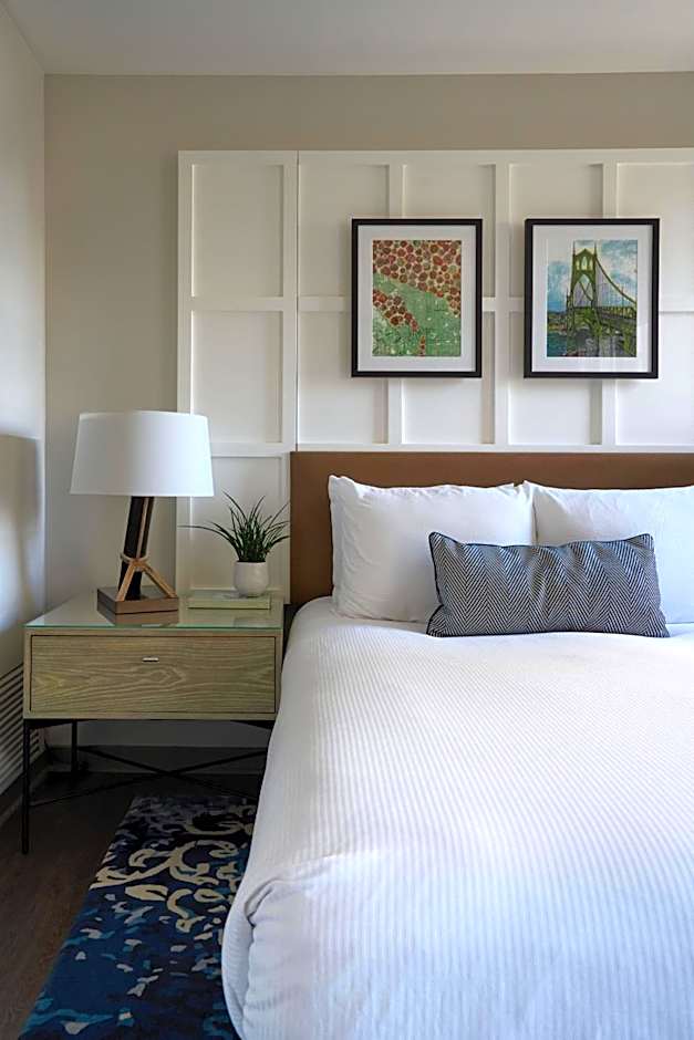 Heathman Hotel
