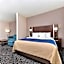 Holiday Inn Express & Suites Junction City By IHG