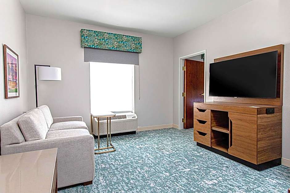 Hampton Inn By Hilton And Suites Charleston/West Ashley