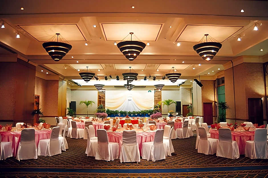 The Royal Paradise Hotel & Spa