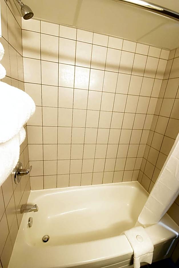 CANAD INNS DESTINATION CENTRE TRANSCONA