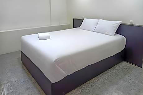 Hotel Trikatu Kendal near Taman Kota Weleri 