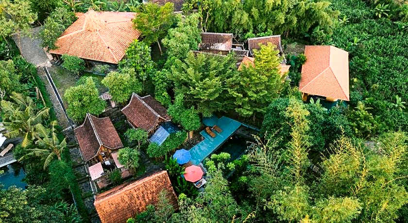 Ubuntu Eco Yoga Retreat Center 