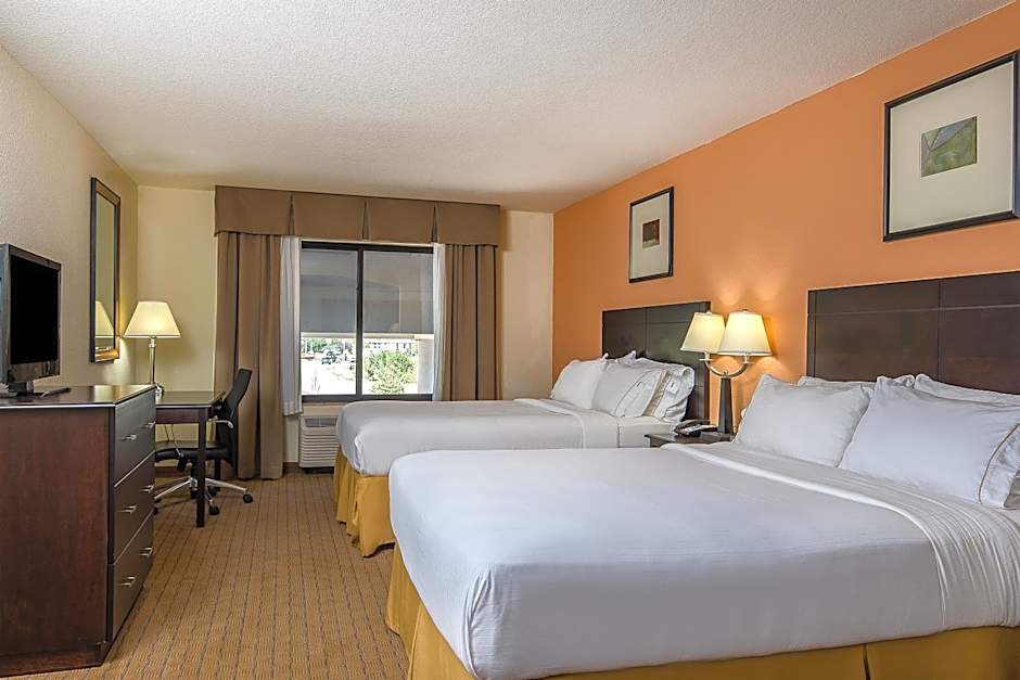 Holiday Inn Express and Suites Lafayette East By IHG