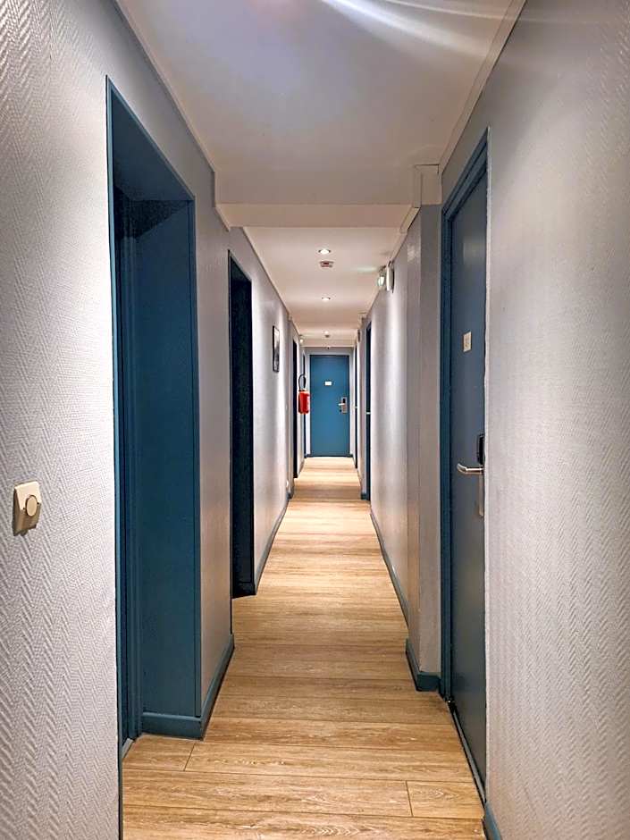 Hipotel Paris Gambetta Republique