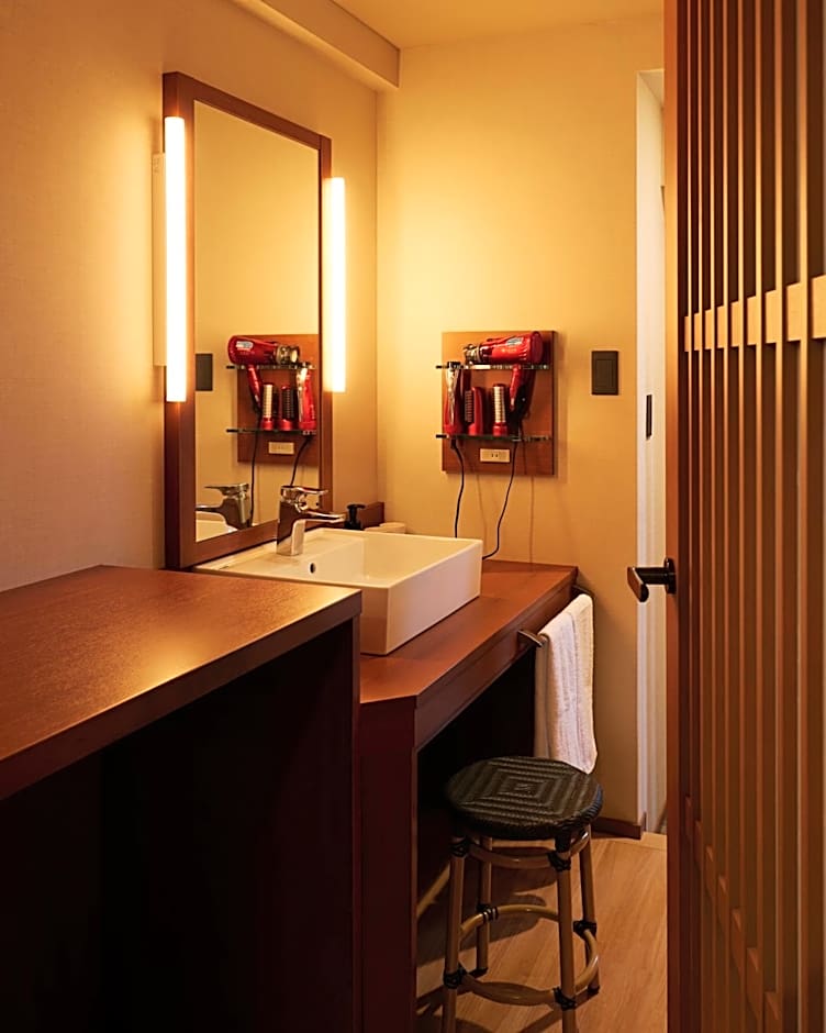 SAKURA SKY HOTEL
