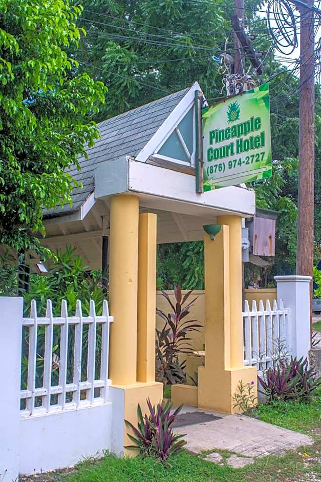 Pineapple Court Hotel