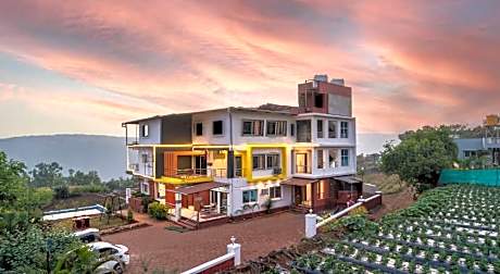 Strawberry King Resort