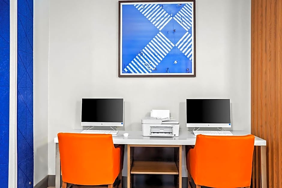 Holiday Inn Express & Suites Tumwater - Olympia By IHG