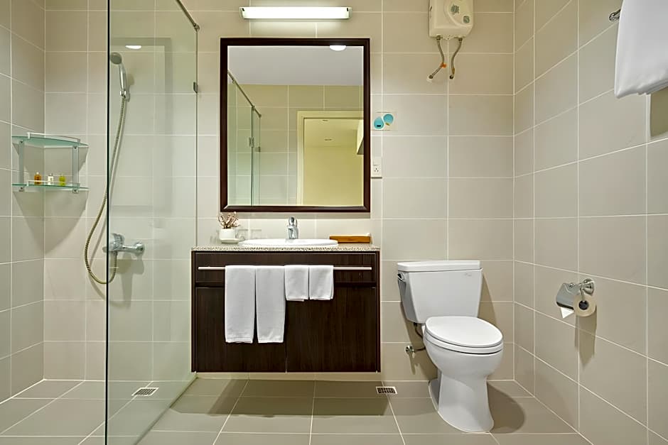 Crescent Residence 1