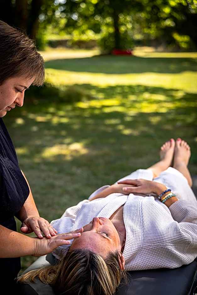 Le 49 Côté Parc & SPA