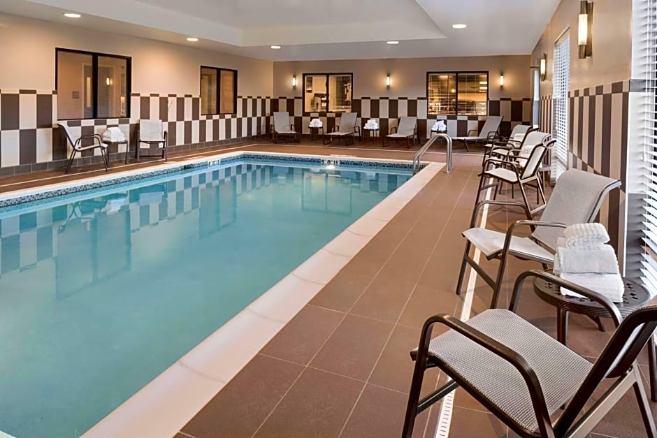 Hampton Inn By Hilton Lincoln Airport