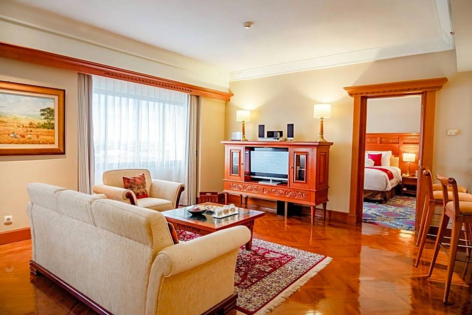 The Sunan Hotel Solo