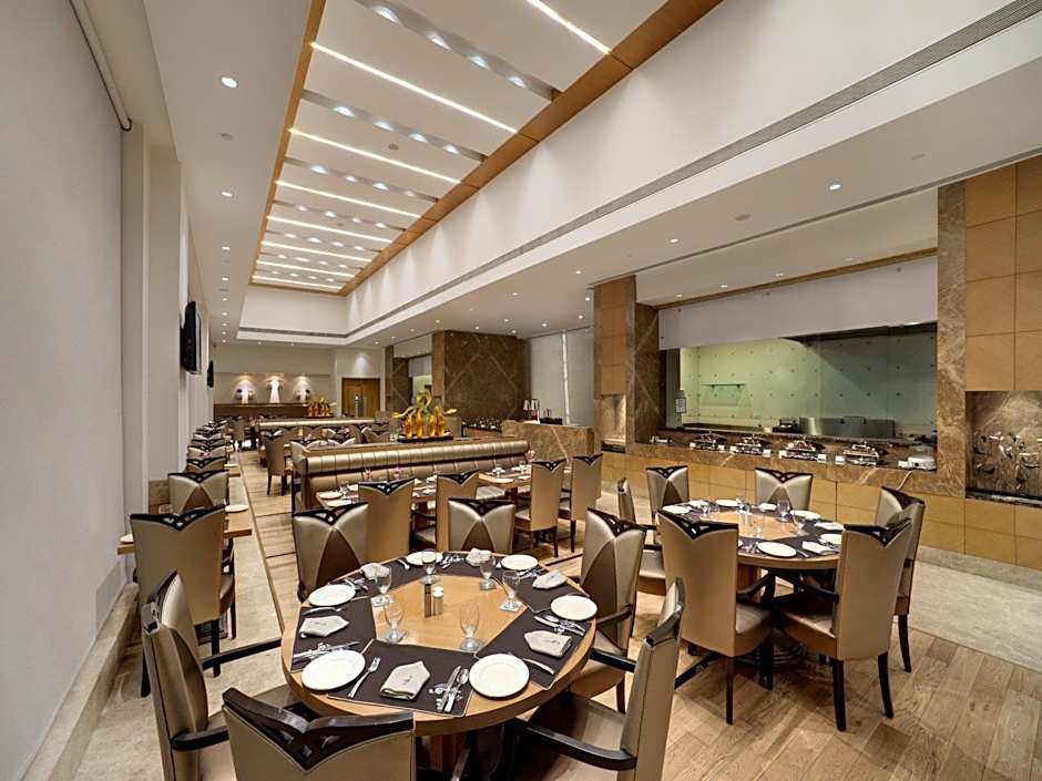 Le Meridien Surat