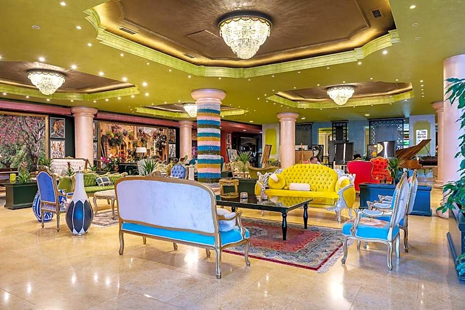 Phoenicia Grand Hotel