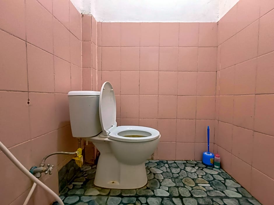 RedDoorz @ Al Muhajir Homestay Kendari