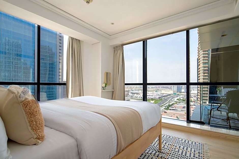 Frank Porter - Goldcrest Views 2