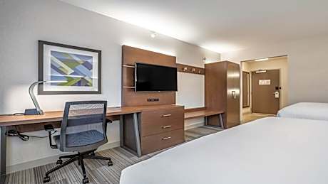 Standard Queen Room with Two Queen Beds