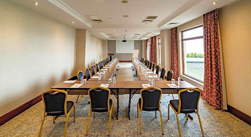 Wellborn Luxury Hotel