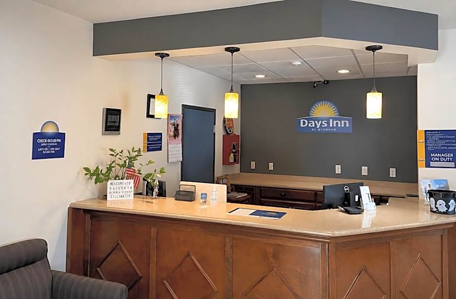 Days Inn by Wyndham Topeka