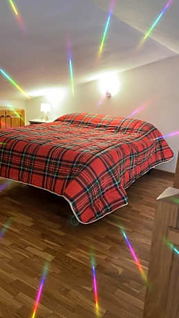 Apartment with Mountain View