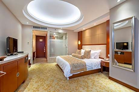 Superior King Room