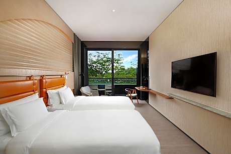 2 Twin Premium Balcony