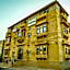 Hotel Marina Mahal