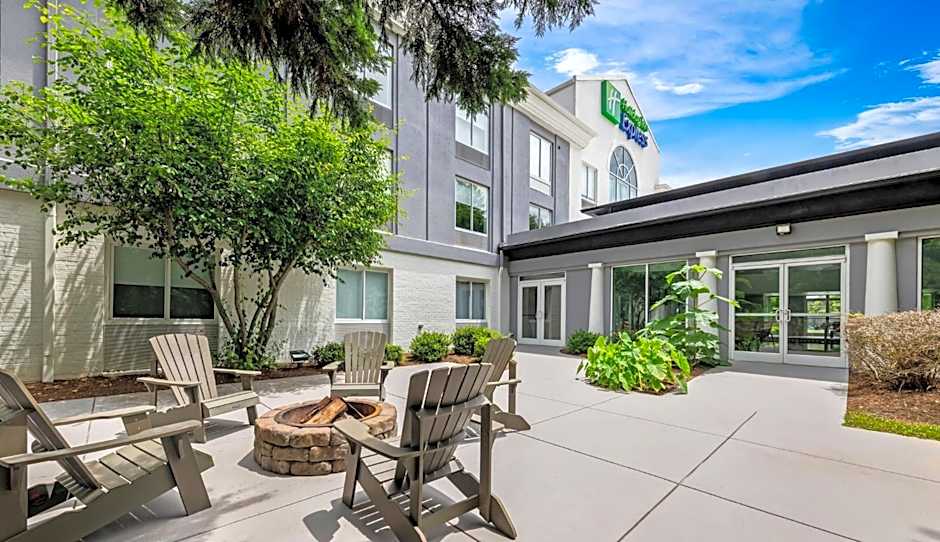 Holiday Inn Express & Suites Sylva - Western Carolina Area By IHG