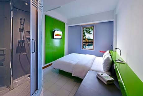 Double Room with Pool View