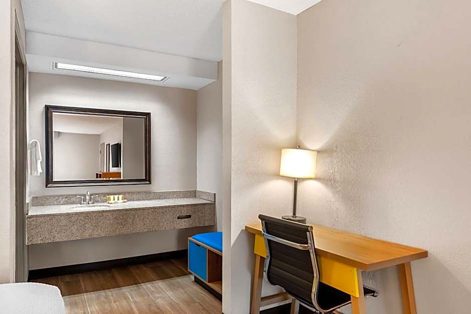 Days Inn by Wyndham Bainbridge