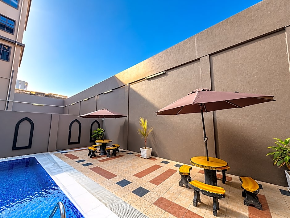 The Grand Puteri Hotel
