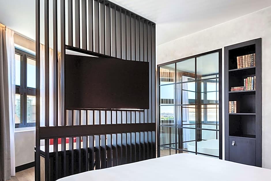 Hotel Paseo del Arte, a member of Radisson Individuals