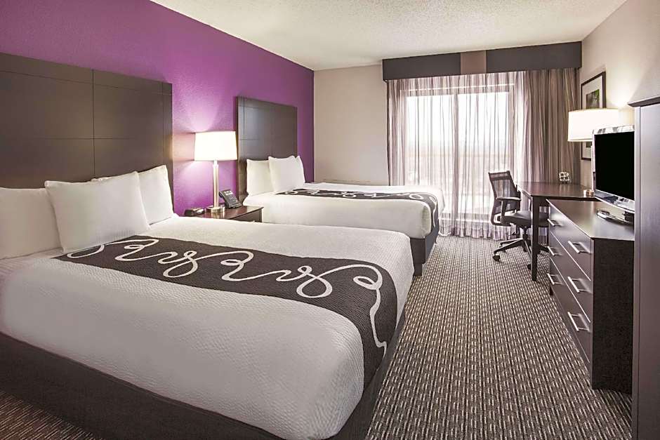 Bloom Hotel