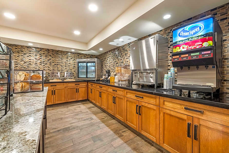Best Western Plus Superior Inn
