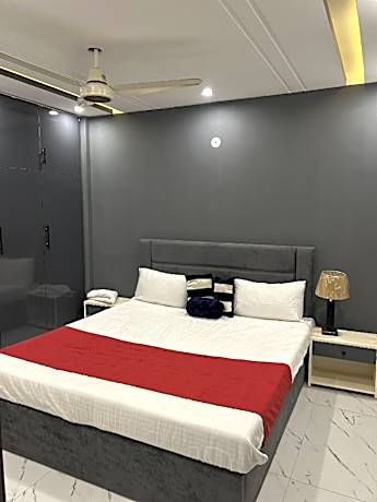 Midway Residency 