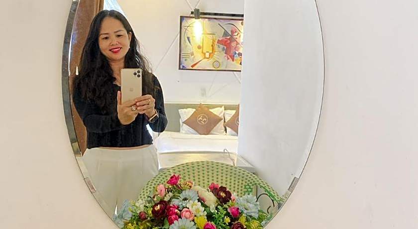 Poetic Hue Hotel & Spa